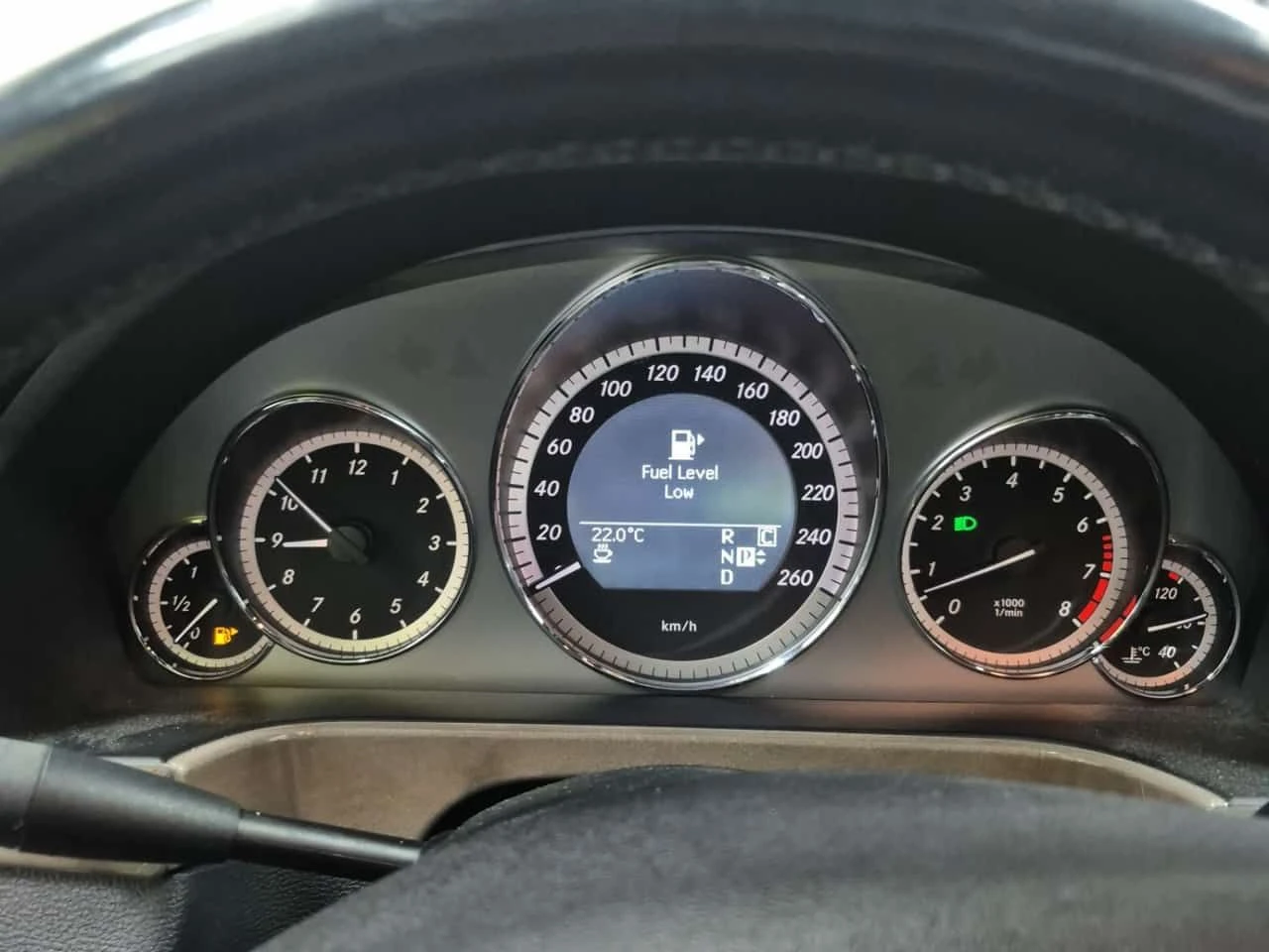 Mercedes-Benz E 350 * LUXURY * 3.5 V6 * CARFAX * , снимка 8 - Автомобили и джипове - 55517296