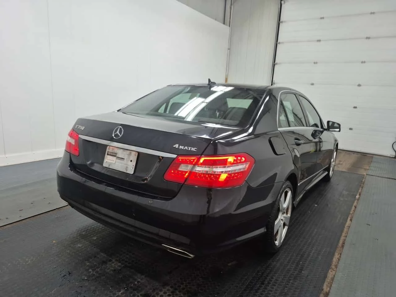 Mercedes-Benz E 350 * LUXURY * 3.5 V6 * CARFAX * , снимка 4 - Автомобили и джипове - 55517296