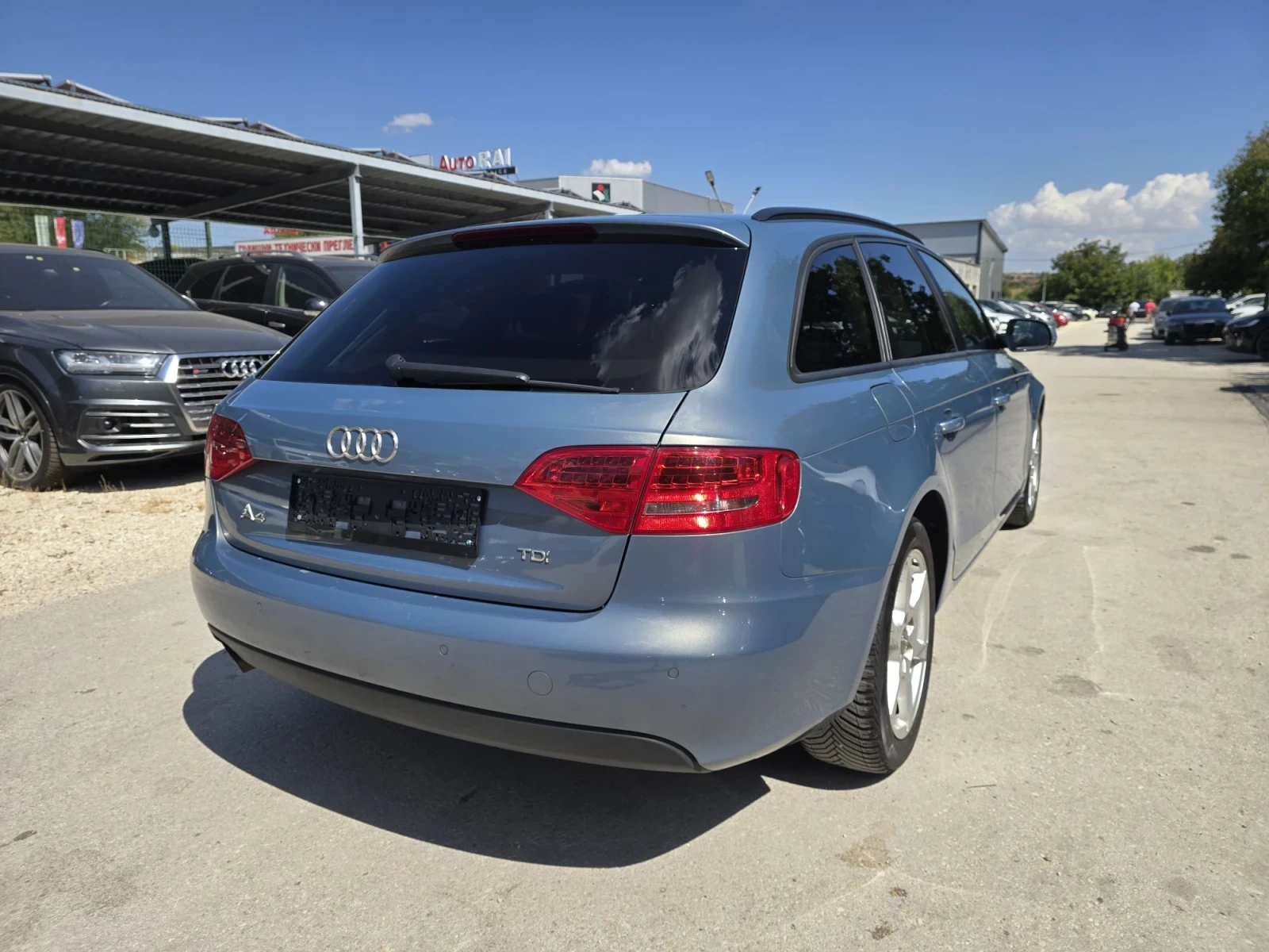 Audi A4 2.0TDI 140к.с Топ състояние , снимка 4 - Автомобили и джипове - 55952444