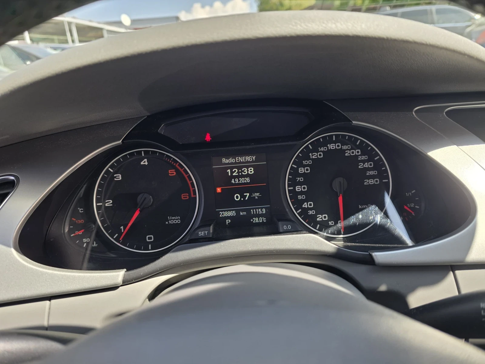 Audi A4 2.0TDI 140к.с Топ състояние , снимка 17 - Автомобили и джипове - 55952444