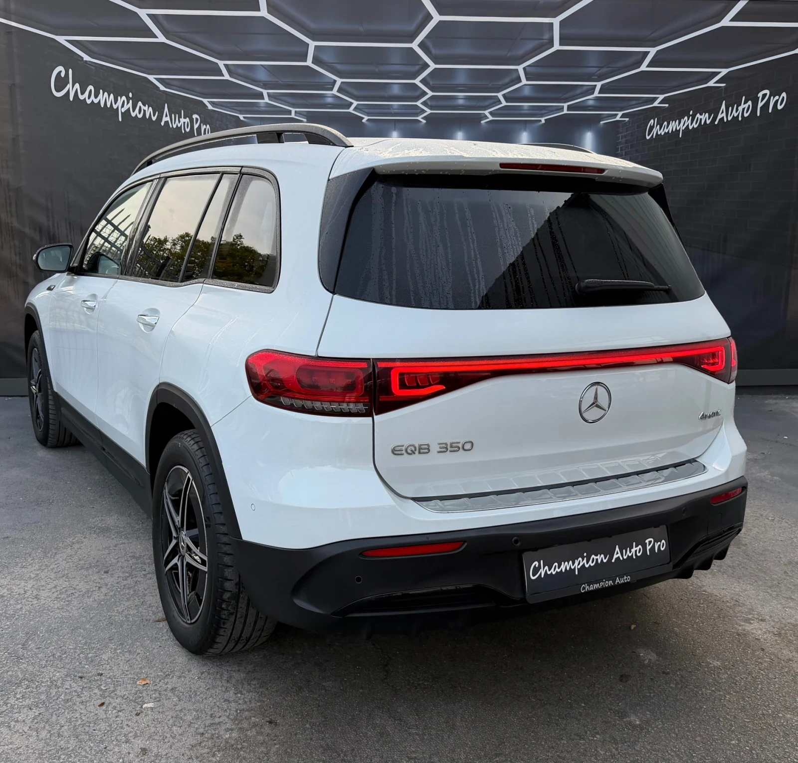 Mercedes-Benz EQB 350 AMG 4Matic  | Mobile.bg � ����������� 4