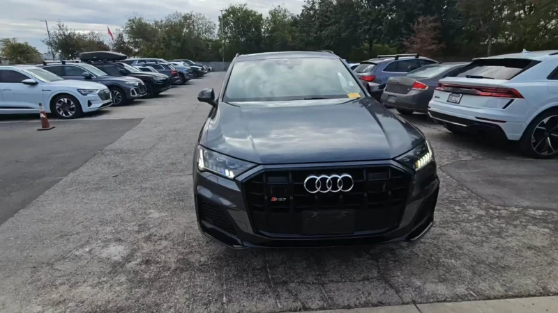 Audi SQ7 PRESTIGE * CAMERA * QUATTRO * ПОДГРЕВ * М.ТОЧКА, снимка 1 - Автомобили и джипове - 48462966