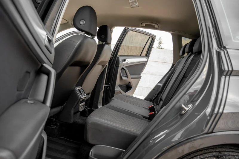 VW Tiguan 2 0TDI 6Sk FACE , снимка 12 - Автомобили и джипове - 53290354