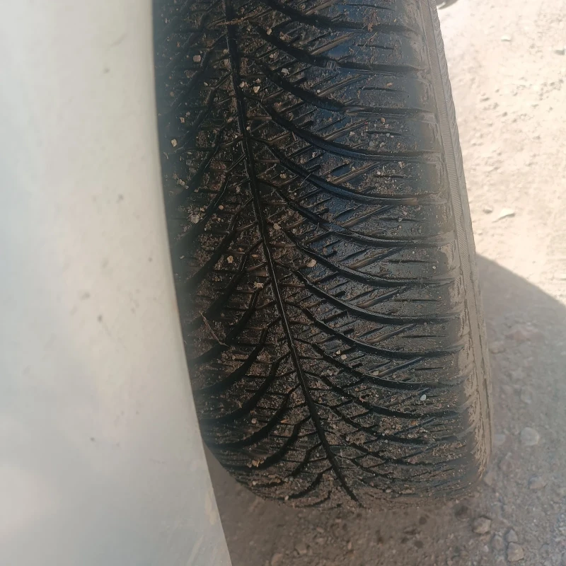 Toyota Rav4 2.0VVTI, снимка 6 - Автомобили и джипове - 53478716