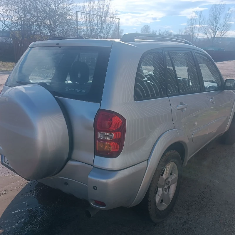 Toyota Rav4 2.0VVTI, снимка 5 - Автомобили и джипове - 53478716