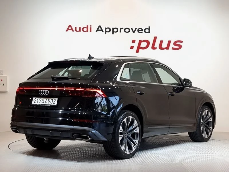 Audi Q8 50 TDI Quattro| 286к.с.| ВКЛ.ТЕХНОТЕСТ, снимка 2 - Автомобили и джипове - 55099584