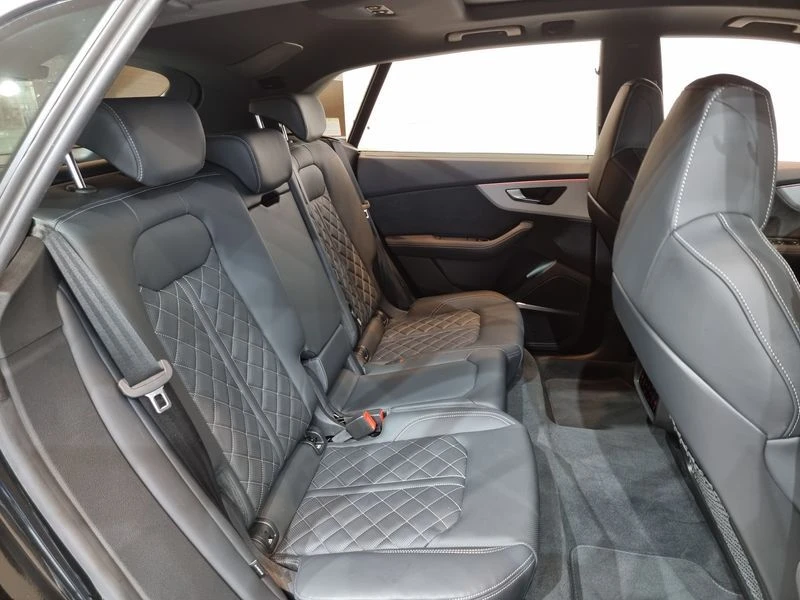 Audi Q8 50 TDI Quattro| 286к.с.| ВКЛ.ТЕХНОТЕСТ, снимка 12 - Автомобили и джипове - 55099584