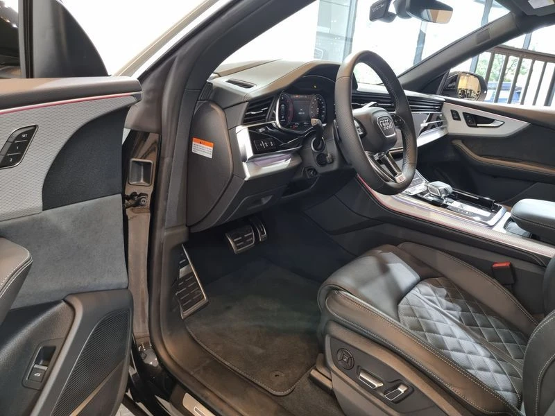 Audi Q8 50 TDI Quattro| 286к.с.| ВКЛ.ТЕХНОТЕСТ, снимка 10 - Автомобили и джипове - 55099584