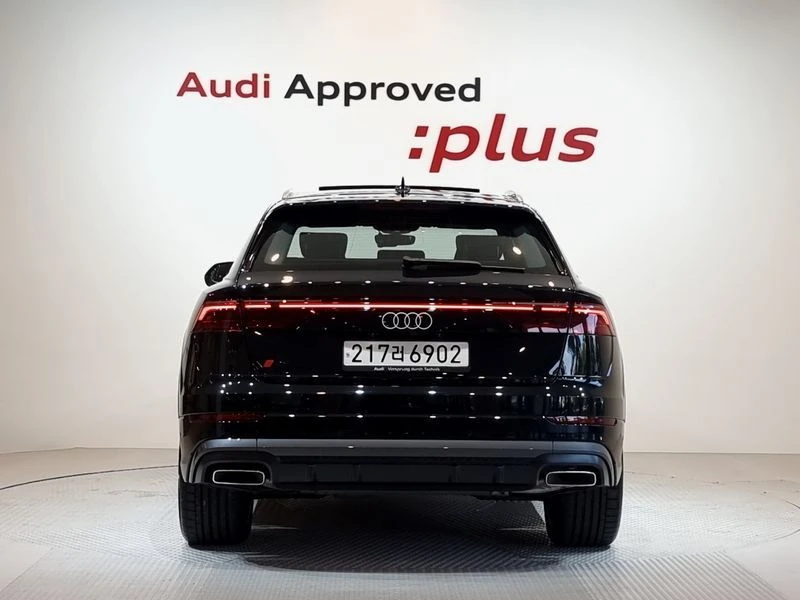 Audi Q8 50 TDI Quattro| 286к.с.| ВКЛ.ТЕХНОТЕСТ, снимка 4 - Автомобили и джипове - 55099584