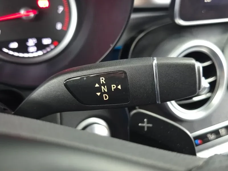 Mercedes-Benz GLC 300 4Matic Coupe, снимка 9 - Автомобили и джипове - 55750589