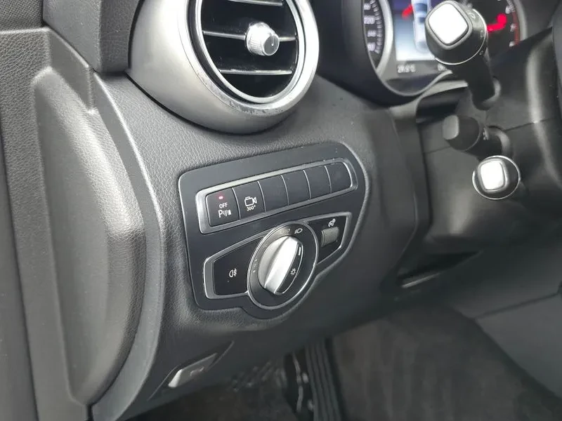 Mercedes-Benz GLC 300 4Matic Coupe, снимка 17 - Автомобили и джипове - 55750589