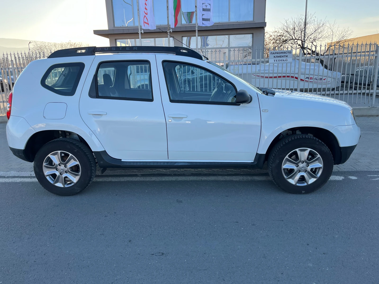 Dacia Duster 4x4 1.6/114k.c - изображение 4