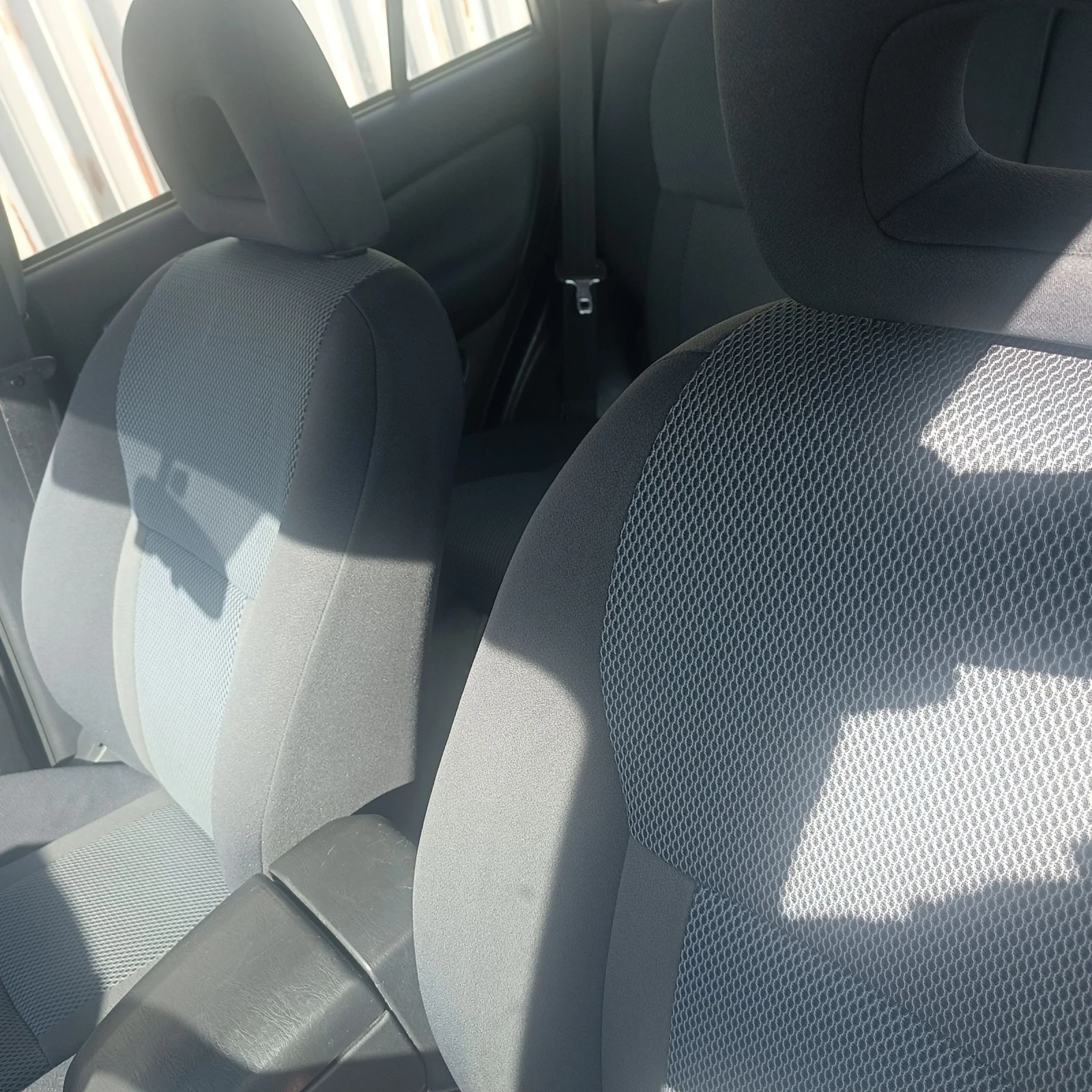 Toyota Rav4 2.0VVTI - изображение 10