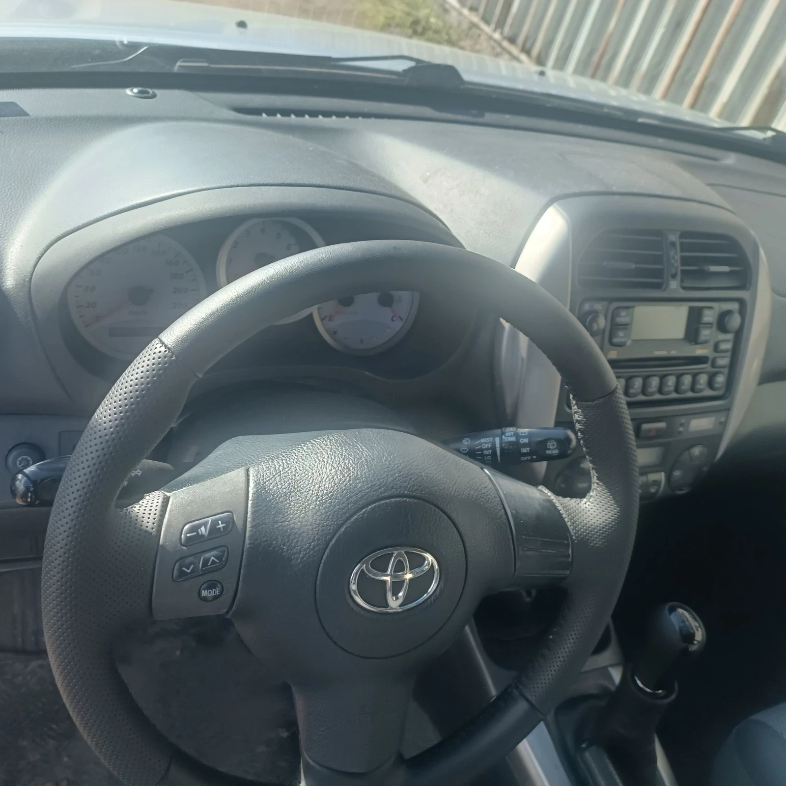 Toyota Rav4 2.0VVTI - изображение 8