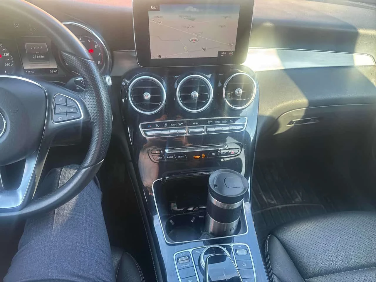 Mercedes-Benz GLC 300 CARFAX/ПАНОРАМА/ПОДГРЕВИ, снимка 8 - Автомобили и джипове - 53842429