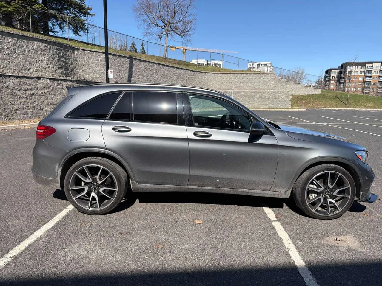 Mercedes-Benz GLC 43 AMG ПОДГРЕВИ * ПАНО * KEYLESS * BURMESTER * CARFAX, снимка 3 - Автомобили и джипове - 54231626