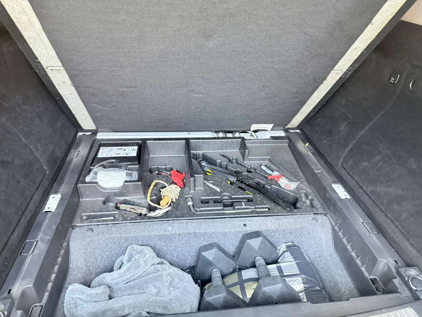 Mercedes-Benz ML 320 CDI, снимка 16 - Автомобили и джипове - 54313673