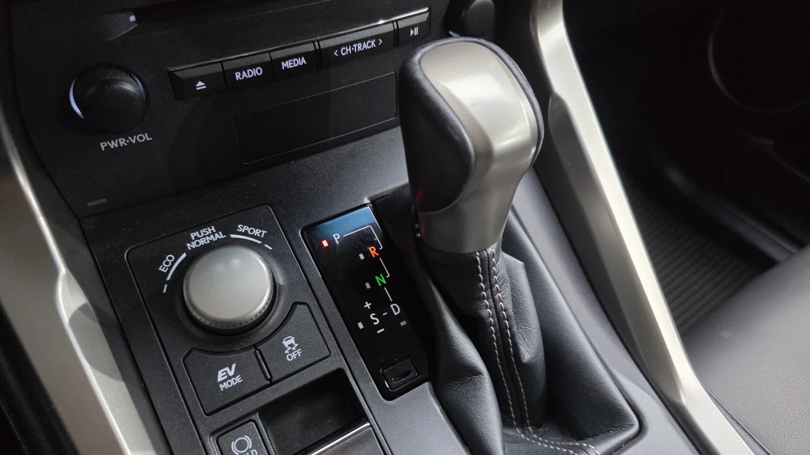 Lexus NX ЛЮК* ПОДГРЕВ ВОЛАН* КРАЙНА ЦЕНА, снимка 9 - Автомобили и джипове - 55384576