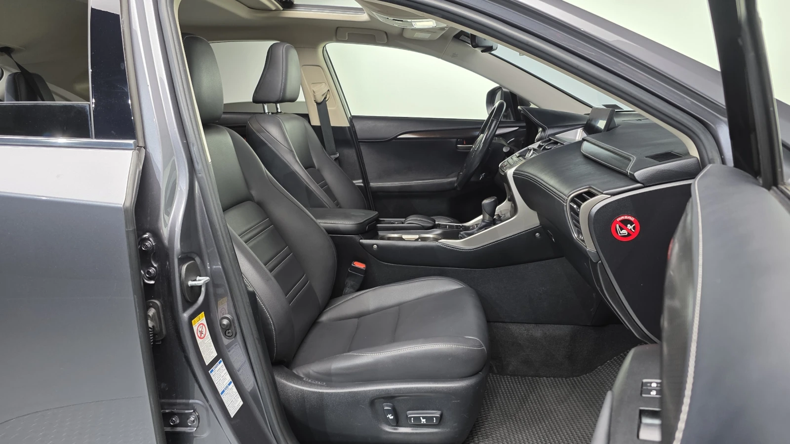 Lexus NX ЛЮК* ПОДГРЕВ ВОЛАН* КРАЙНА ЦЕНА, снимка 11 - Автомобили и джипове - 55384576