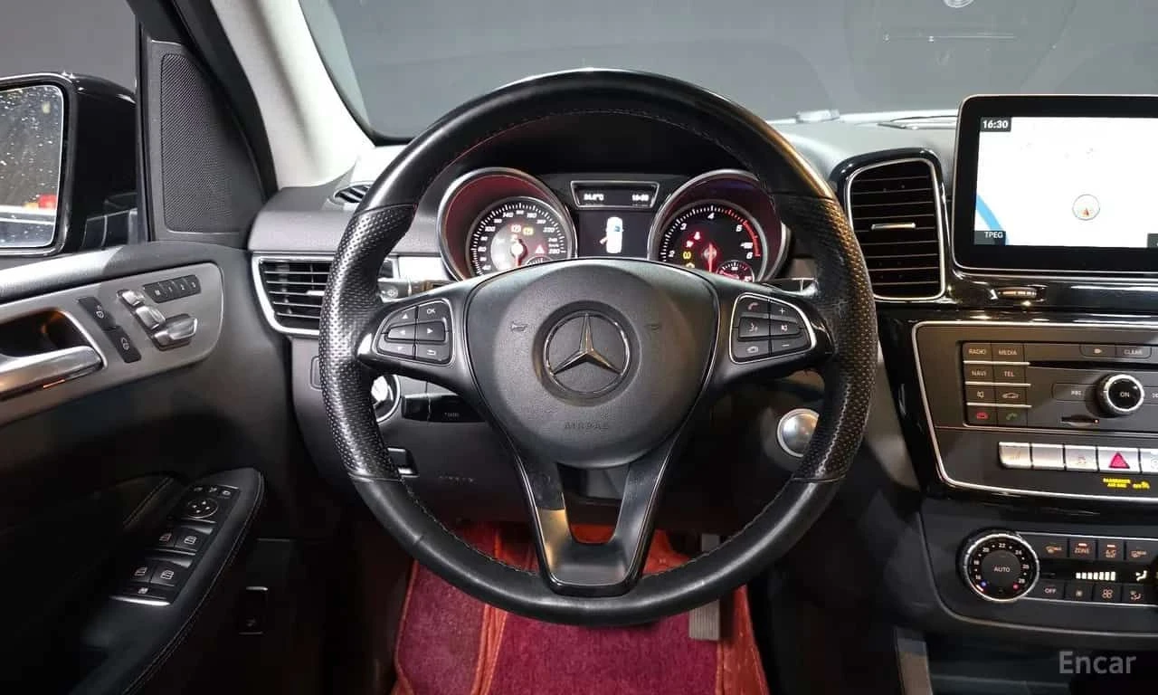 Mercedes-Benz GLE 4MATIC | АВТОФИНАНСИРАНЕ, снимка 13 - Автомобили и джипове - 55599542