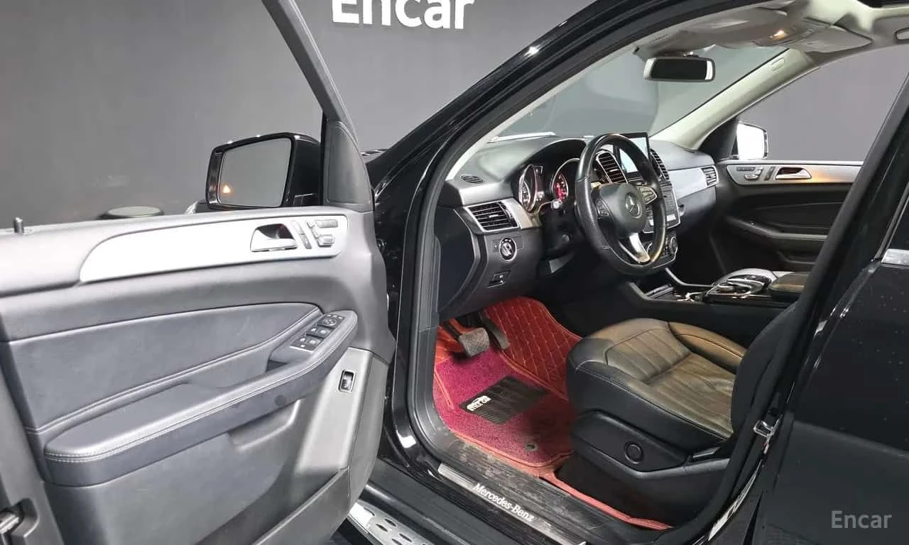 Mercedes-Benz GLE 4MATIC | АВТОФИНАНСИРАНЕ, снимка 10 - Автомобили и джипове - 55599542