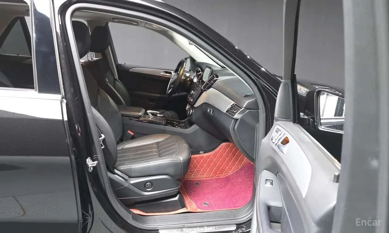 Mercedes-Benz GLE 4MATIC | АВТОФИНАНСИРАНЕ, снимка 11 - Автомобили и джипове - 55599542