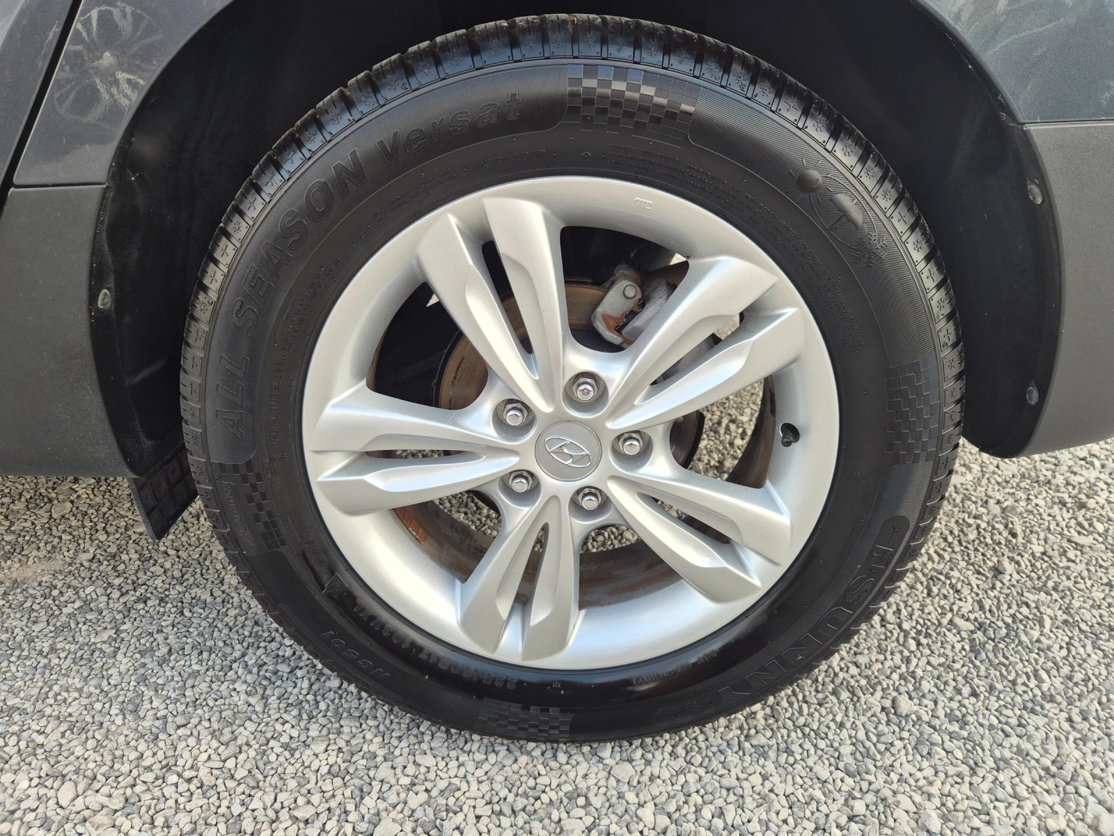 Hyundai IX35 1.7 CRDI, снимка 8 - Автомобили и джипове - 55826333