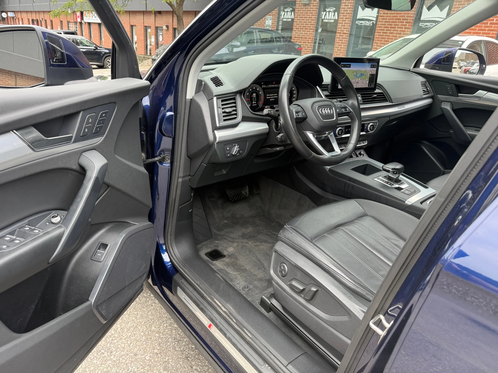 Audi Q5 * Progressiv * CARFAX * ОПЦИЯ ЗА ФИНАНСИРАНЕ, снимка 17 - Автомобили и джипове - 55983831