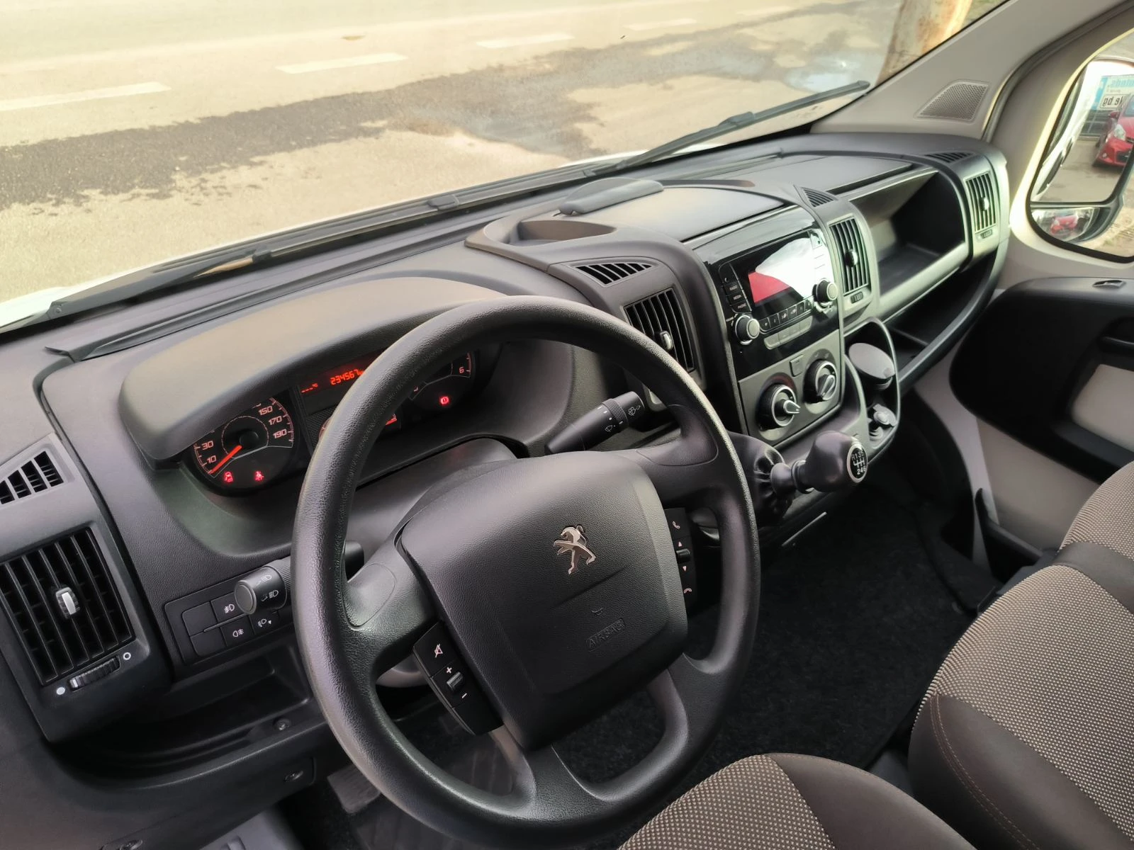 Peugeot Boxer 2.0d-Хладилен-Euro-6B-6sk - изображение 10