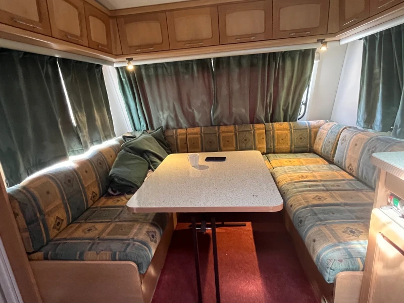 Каравана Burstner 500 TS, снимка 8 - Каравани и кемпери - 52428534