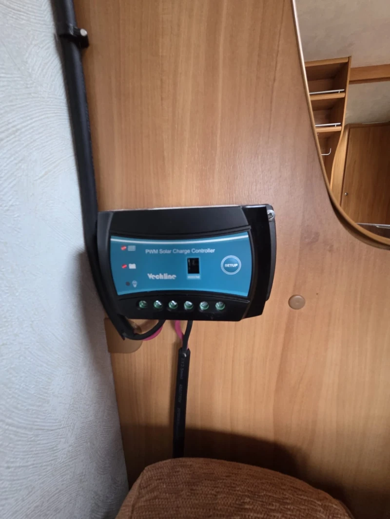 Каравана Adria Adiva 532, снимка 14 - Каравани и кемпери - 52871826