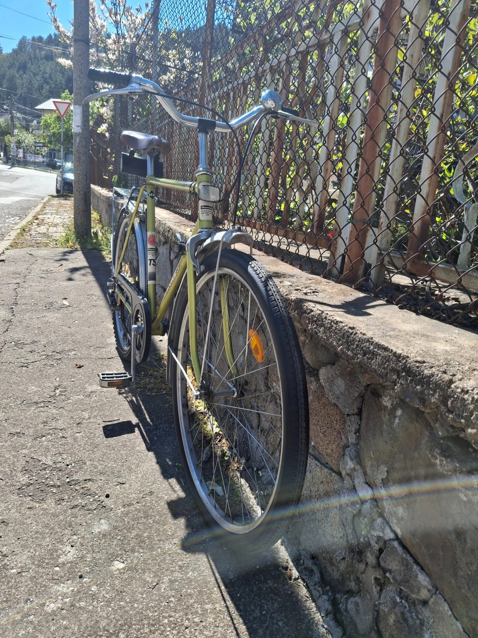 ������ | Mobile.bg � ����������� 4