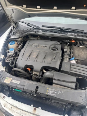 Skoda Octavia 1, 6 Scout 4x4 На части, снимка 7