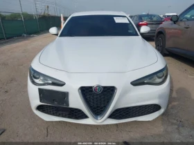 Alfa Romeo Giulia !!УНИКАТ!! #ПЪЛНО ОБОРУДВАНЕ# !ПАНОРАМА, снимка 2