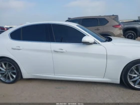 Alfa Romeo Giulia !!УНИКАТ!! #ПЪЛНО ОБОРУДВАНЕ# !ПАНОРАМА, снимка 15
