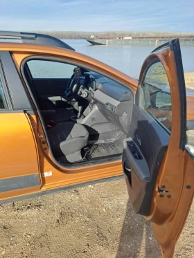 Dacia Sandero - 13300 € / 26012.54 лв. - 99462189 6