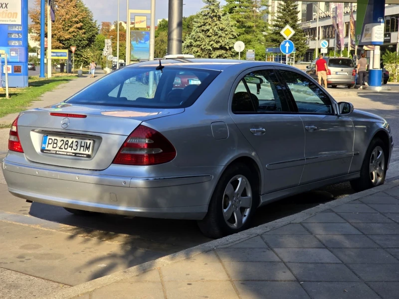 Mercedes-Benz E 320, снимка 9 - Автомобили и джипове - 47060257