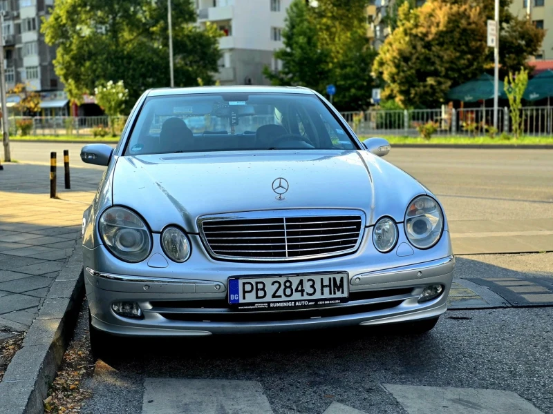 Mercedes-Benz E 320, снимка 2 - Автомобили и джипове - 47060257