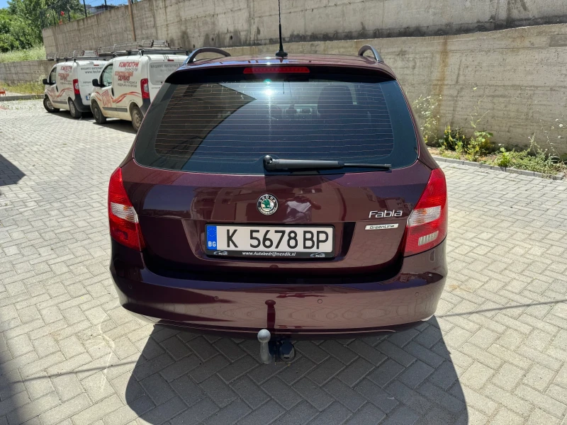 Skoda Fabia, снимка 2 - Автомобили и джипове - 47707395