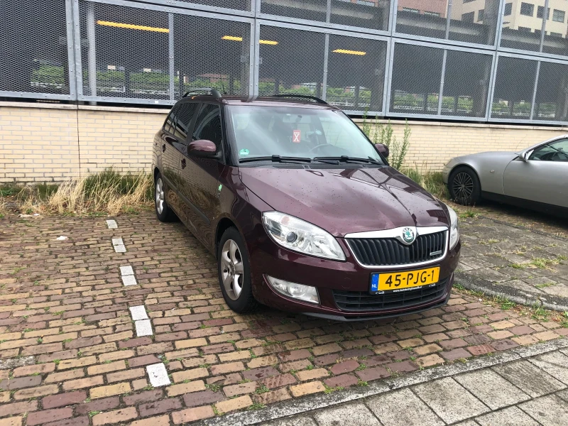 Skoda Fabia, снимка 17 - Автомобили и джипове - 47707395