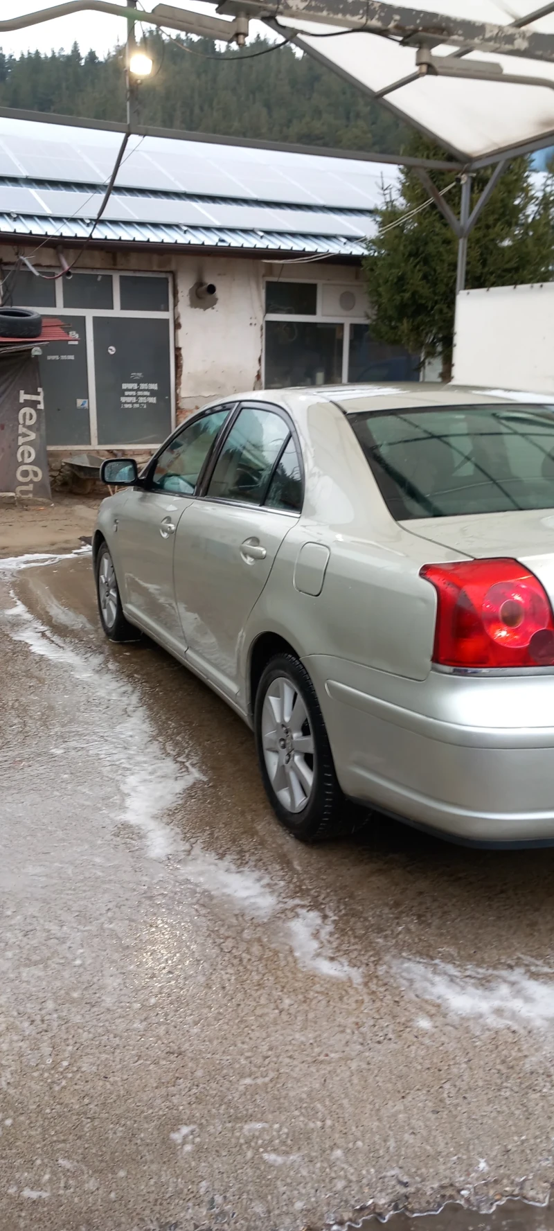 Toyota Avensis 2.0d 116ps, снимка 5 - Автомобили и джипове - 48344094