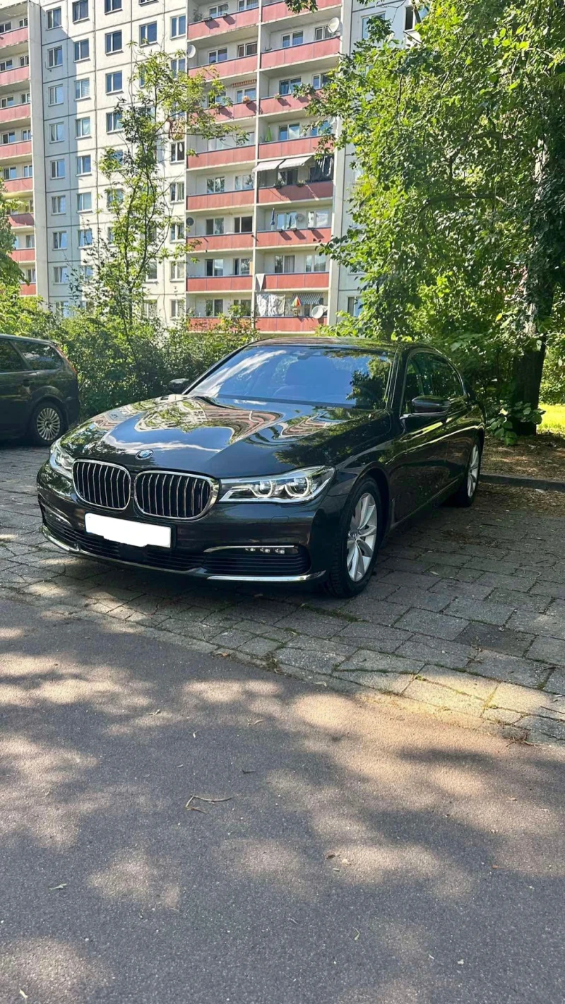 BMW 730 730XD-Цял или на части, снимка 1 - Автомобили и джипове - 48580614