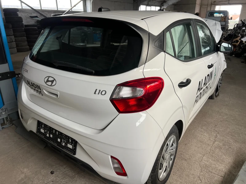 Hyundai I10 1.0i, снимка 3 - Автомобили и джипове - 49547788