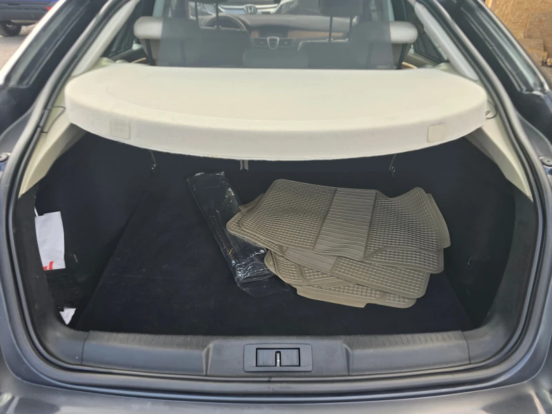 Renault Laguna 2.0dCi/6-ck./Koжа/Нави/Лизинг, снимка 13 - Автомобили и джипове - 51909290