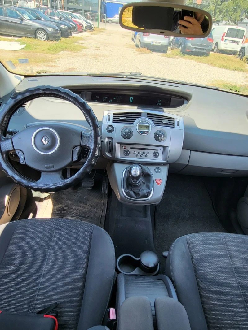 Renault Scenic 6+ 1, снимка 10 - Автомобили и джипове - 51274645