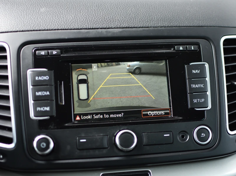 Seat Alhambra 2.0 TDI 4 drive, снимка 15 - Автомобили и джипове - 51904577