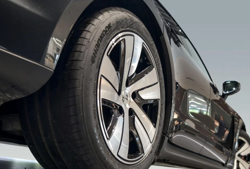 Porsche Taycan 4S SPORT TURISMO/FACELIFT/MATRIX/PANO/BOSE/360/, снимка 7 - Автомобили и джипове - 52209852