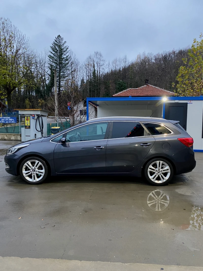 Kia Ceed 1.6 GDi Business, снимка 4 - Автомобили и джипове - 52472977