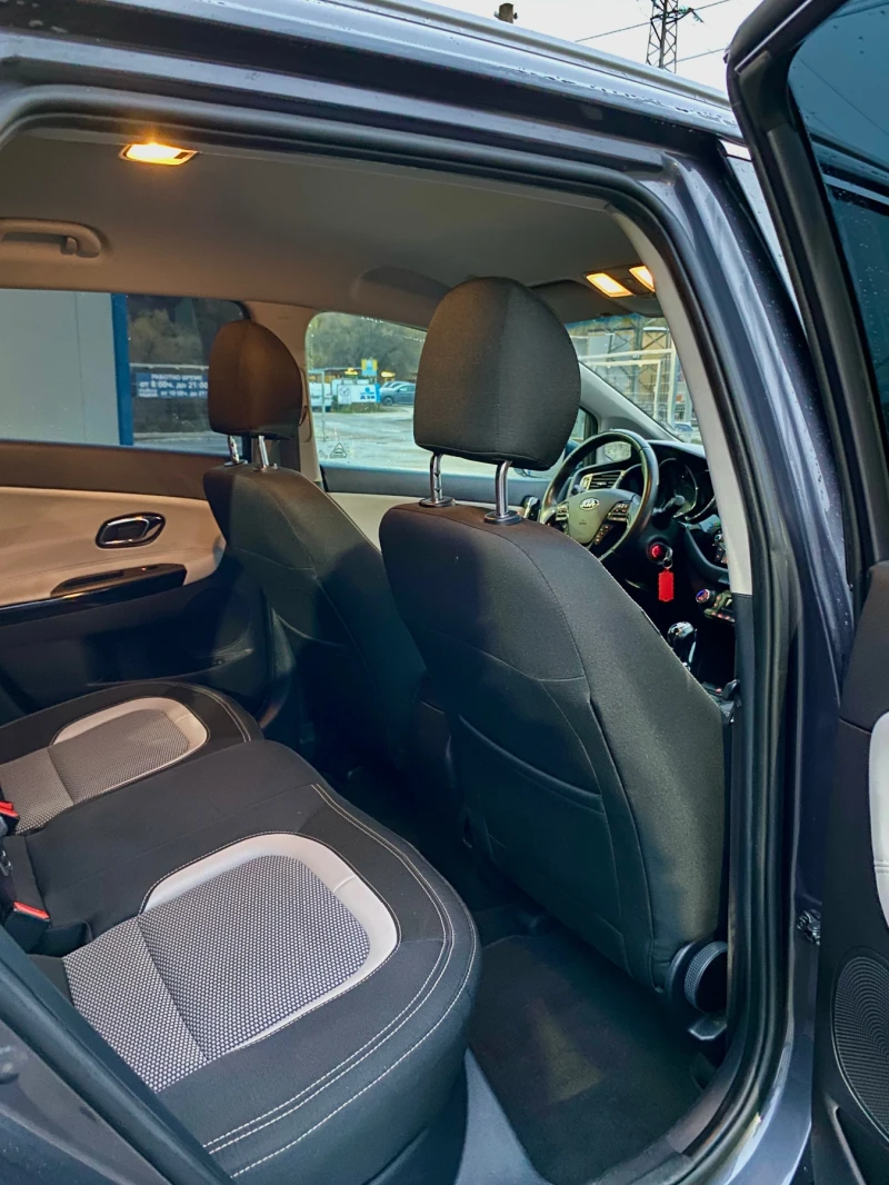 Kia Ceed 1.6 GDi Business, снимка 12 - Автомобили и джипове - 52472977