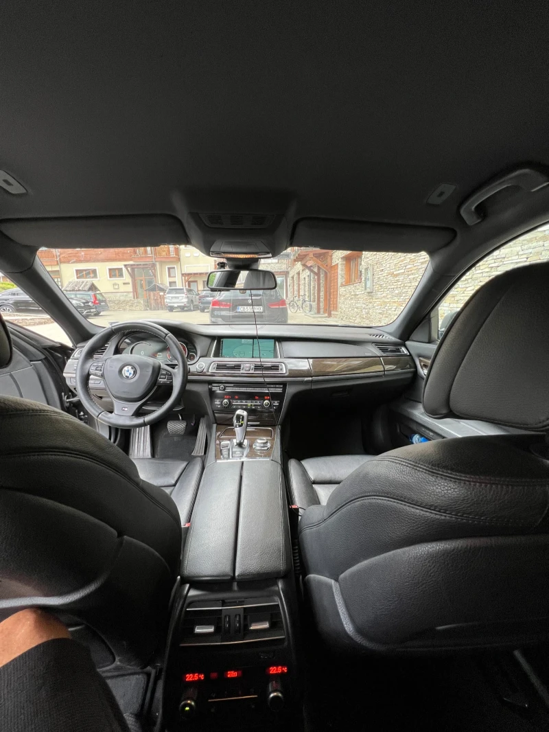 BMW 740 Facelift, снимка 7 - Автомобили и джипове - 53493374